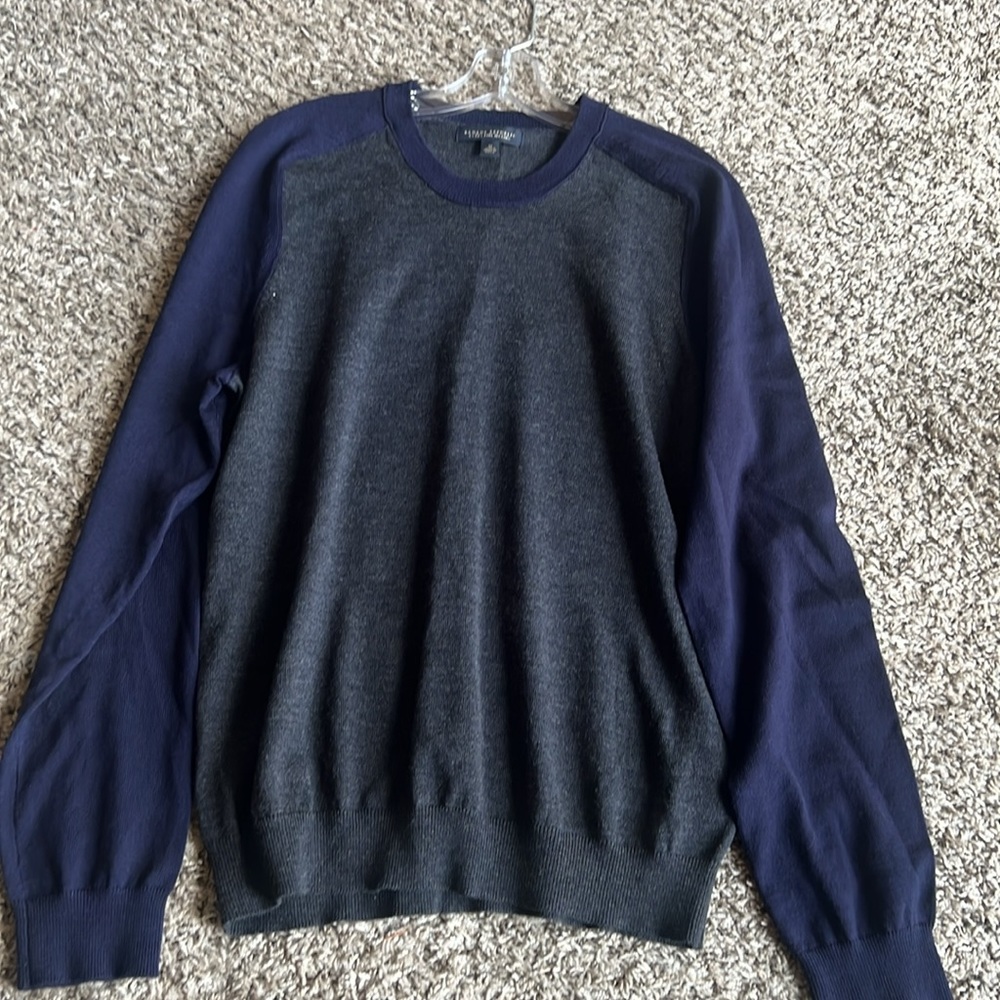 Banana Republic Extra Crew Neck Fine Marino Wool Pullover Sweater Size M